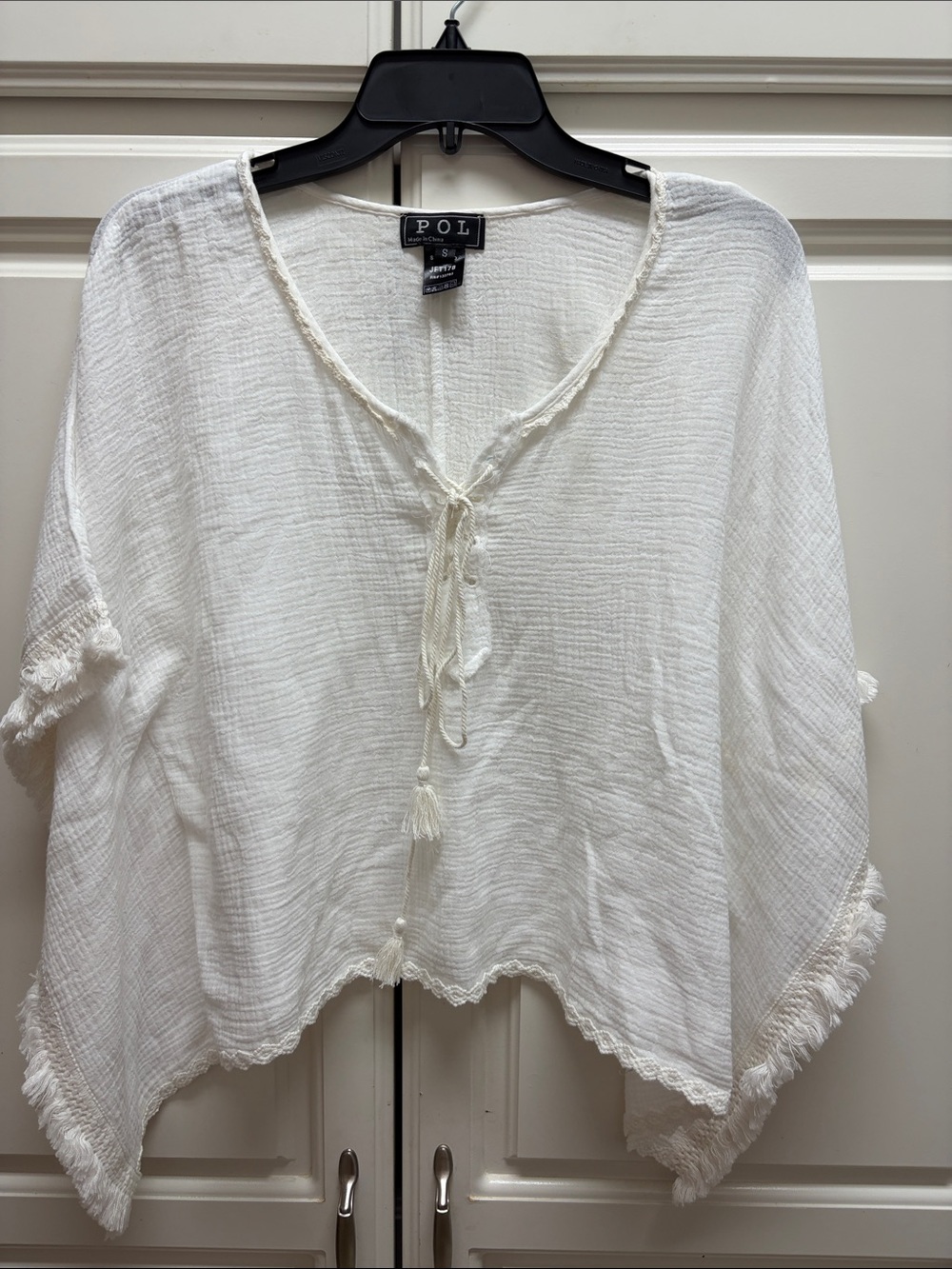 POL White Boho Tie-Front Fringe Tunic. This is NWOT